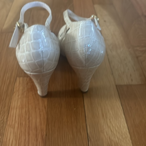 Sam + Libby Leather Heels - Picture 4 of 5